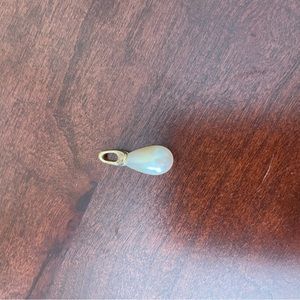 Pearl pendant